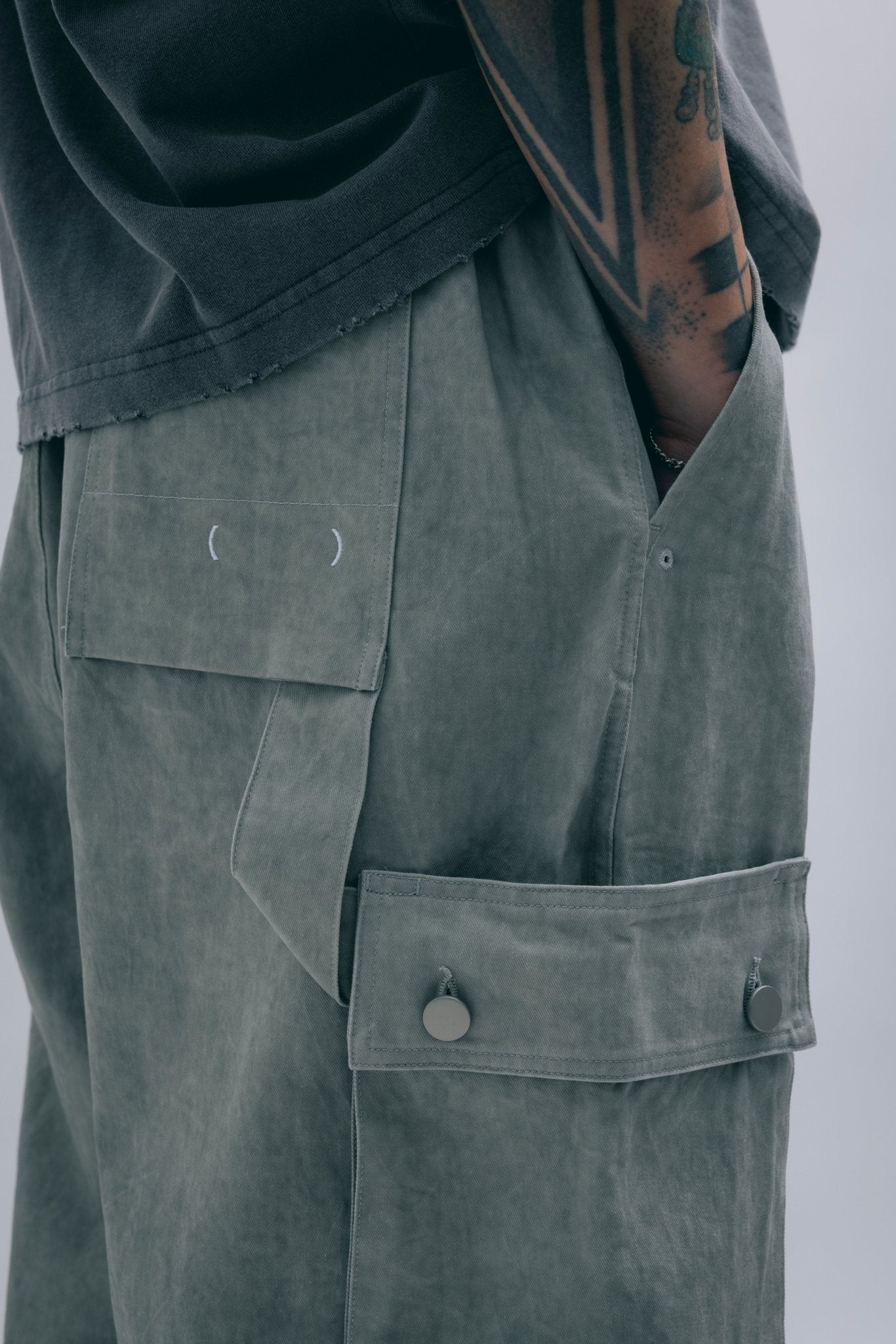 (empty) manual co. easy cargo pants/ dirty khaki - GROGROCERY