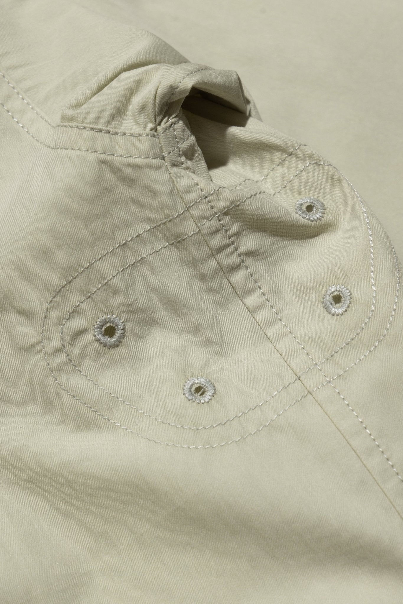 (empty) manual co. everyday shirt/ light pistachio - GROGROCERY