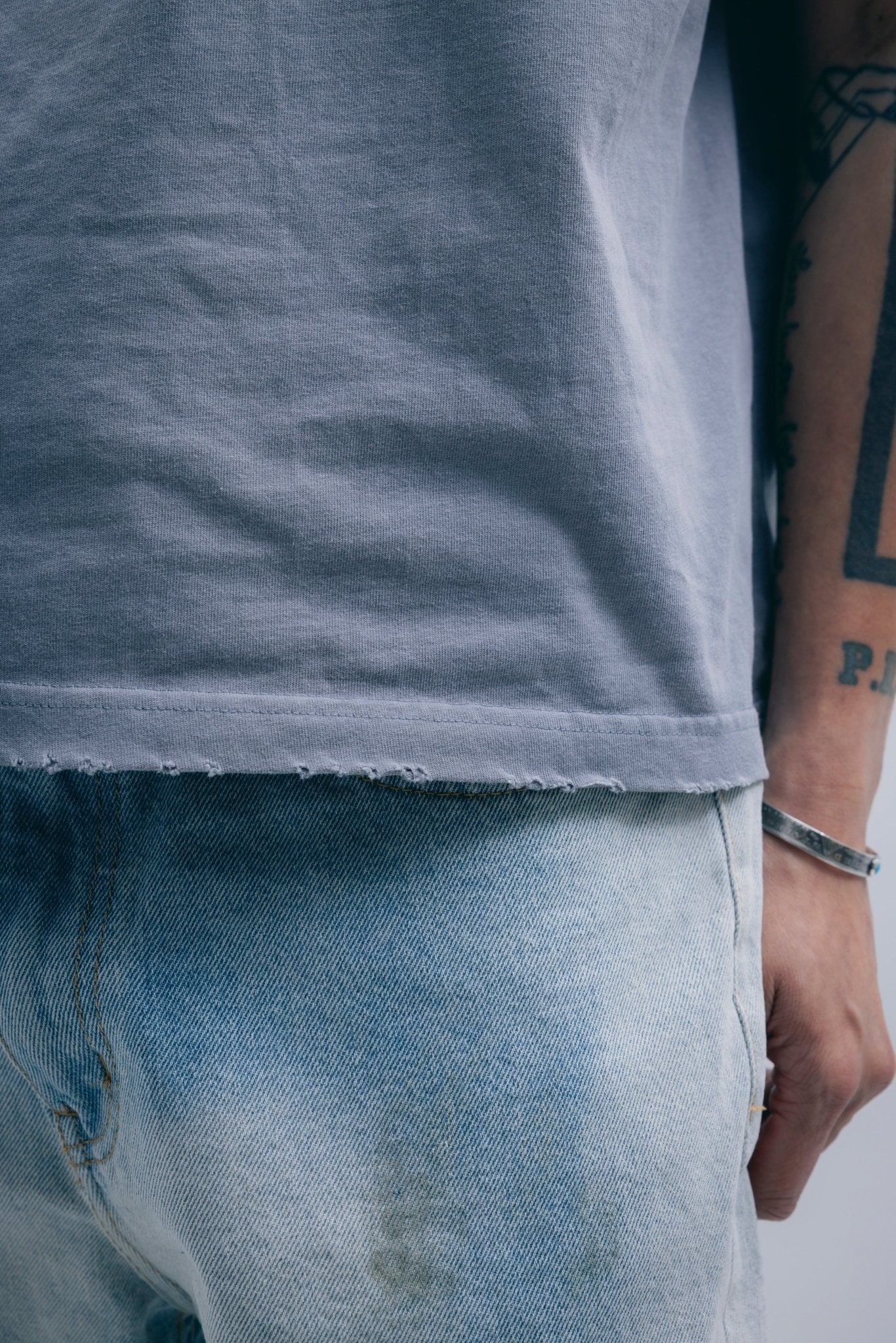 (empty) manual co. jinbei tee/ misty blue - GROGROCERY