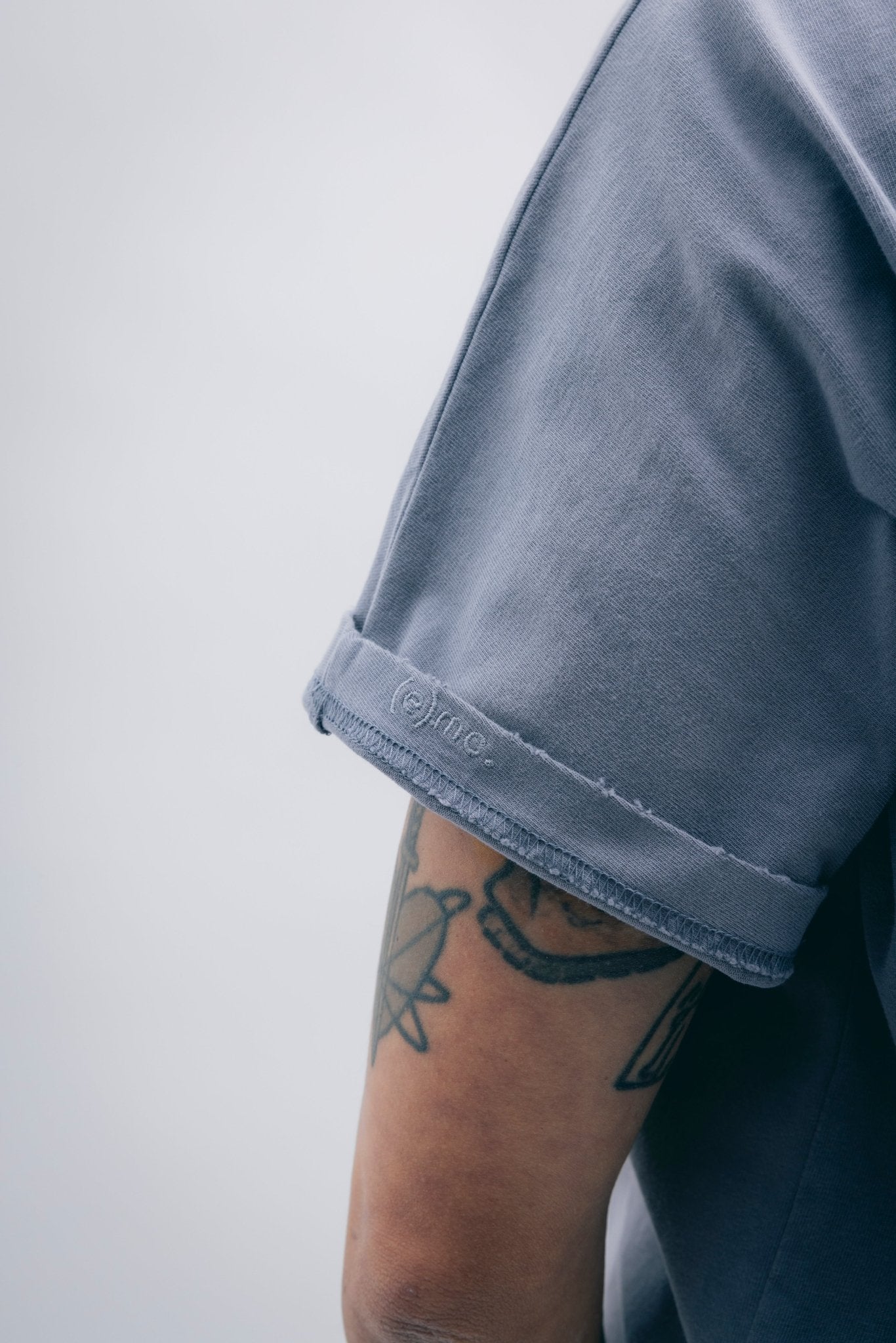 (empty) manual co. jinbei tee/ misty blue - GROGROCERY