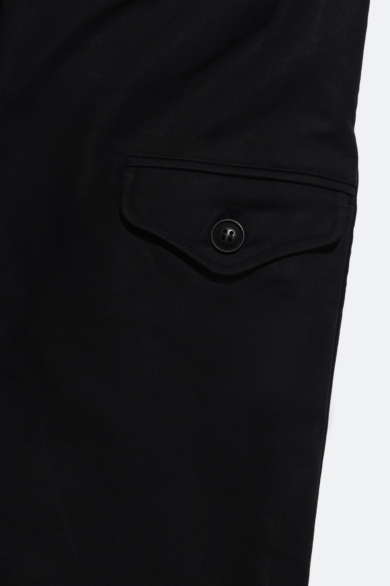 (empty) manual co. pleated bermuda shorts/ black - GROGROCERY