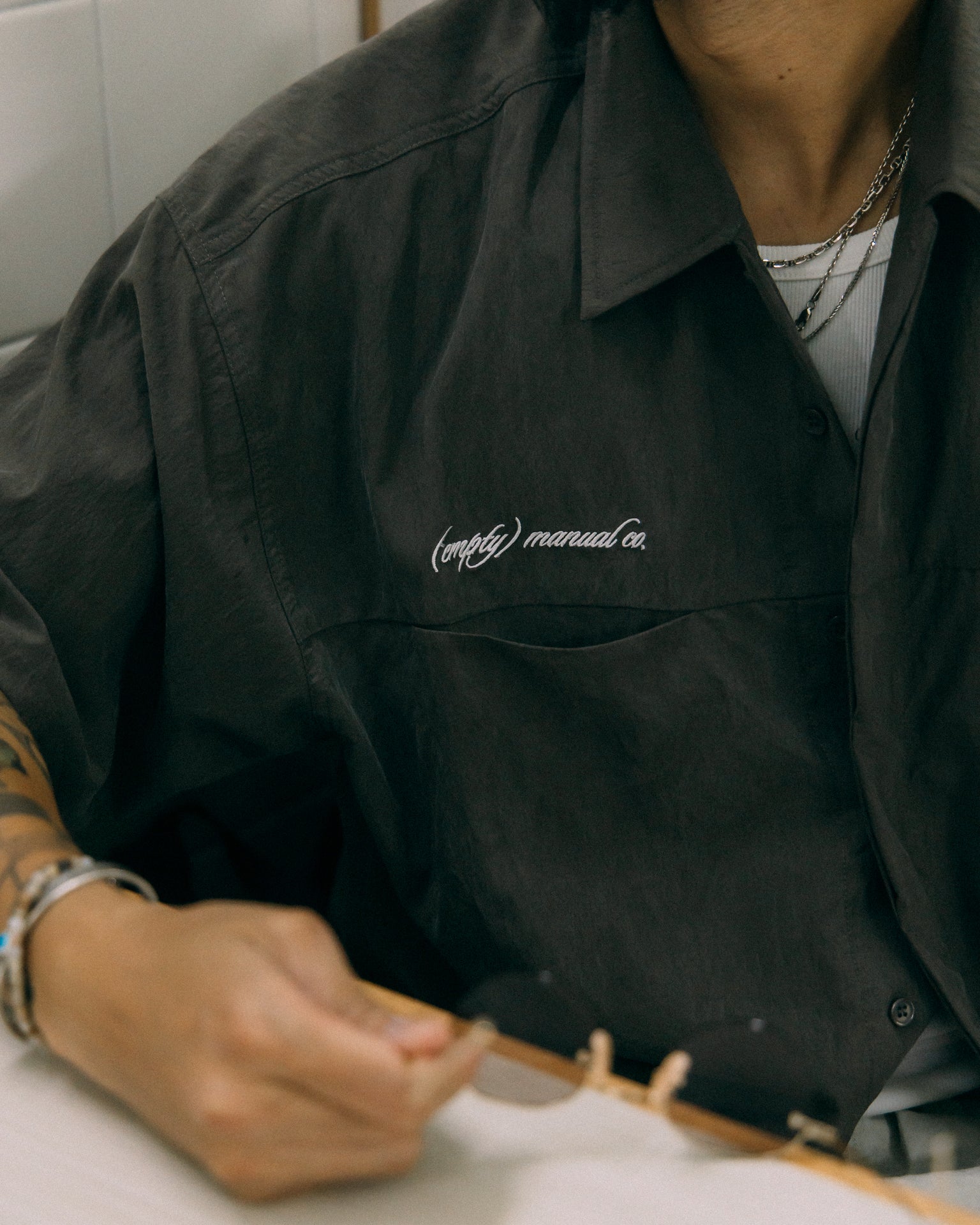 (empty) manual co. twin pocket embroidery shirt/ ashwood - GROGROCERY