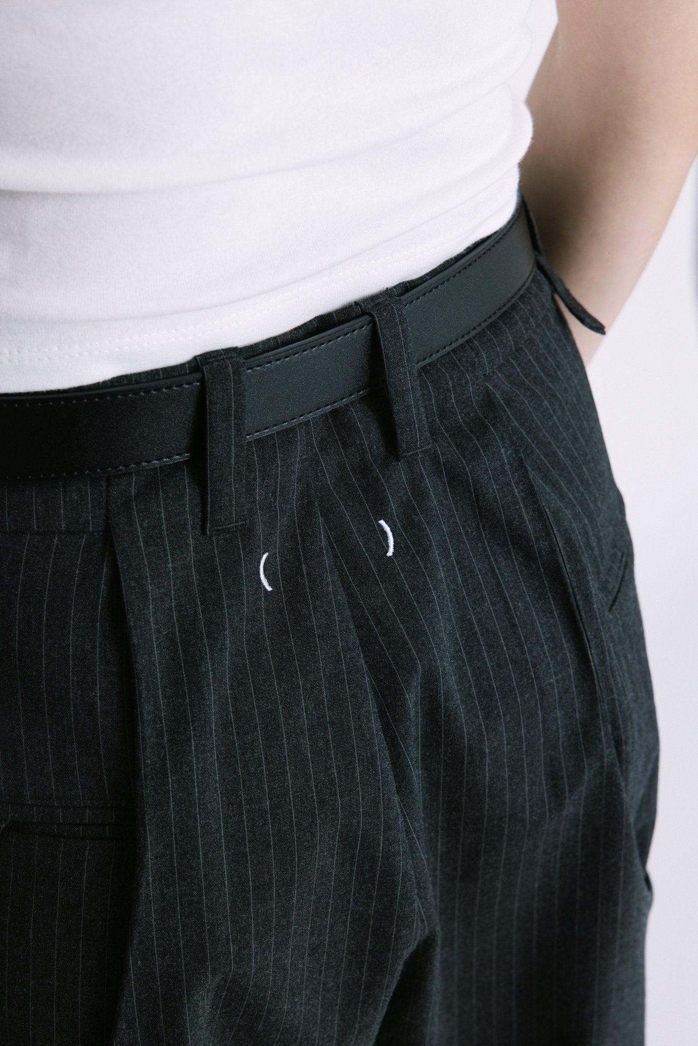 (empty) manual co. UU wide tailored pants/ charcoal stripe - GROGROCERY