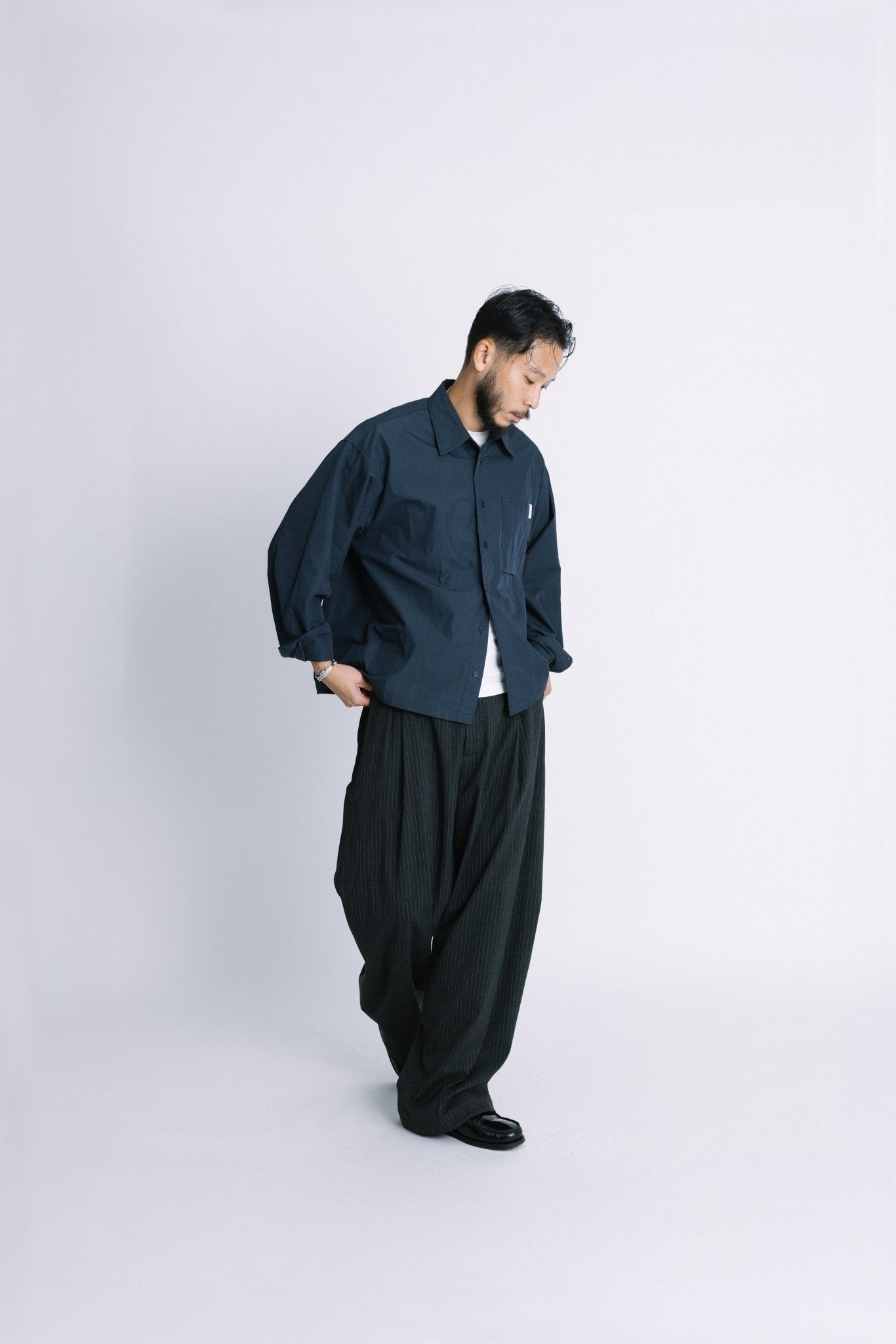 (empty) manual co. UU wide tailored pants/ charcoal stripe - GROGROCERY